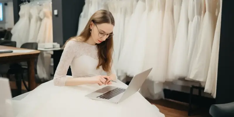 Jak się ubrać na wesele po 40?